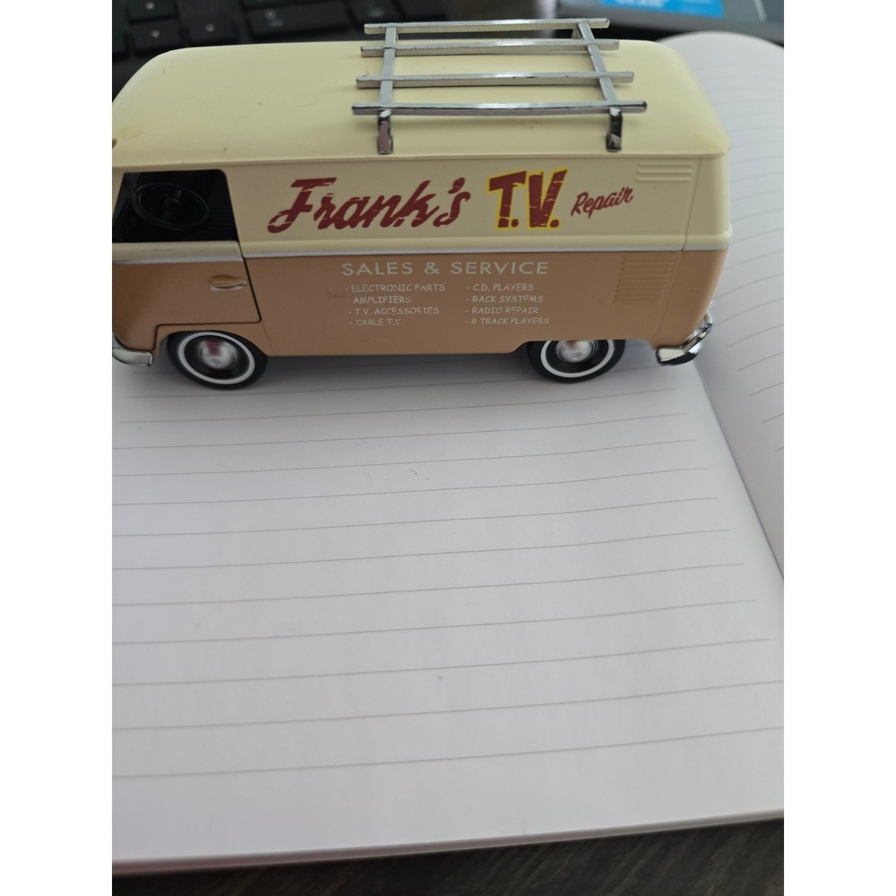 Jada Toys Transformers Wheeljack 1961 Volkswagen Bus Die-Cast 1:32Scale No.35275
